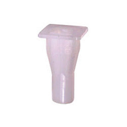Body Fastener Nissan - Clearance